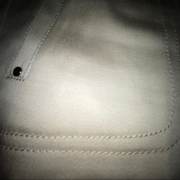 Tan Short by Cache - Picture 4 of 5